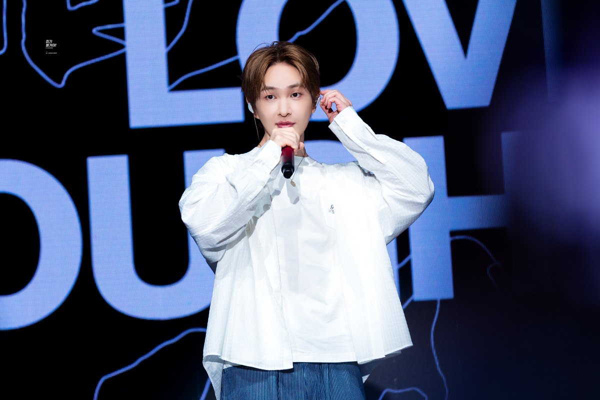 온유 #ONEW #オニュ@SHINee @ONEW_GRIFFIN
