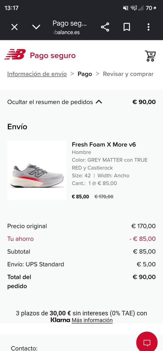 DavidRius_dj's tweet photo. Tras reclamar, me envían un correo admitiendo el error, pero diciendo que "no pueden cambiar el color" y me ofrecen un código de 20€ ¡que ni siquiera sirve para productos rebajados! Una solución absurda cuando el fallo es de su web y ahora me tengo que quedar sin las zapatillas. https://t.co/ozq0E89FNU