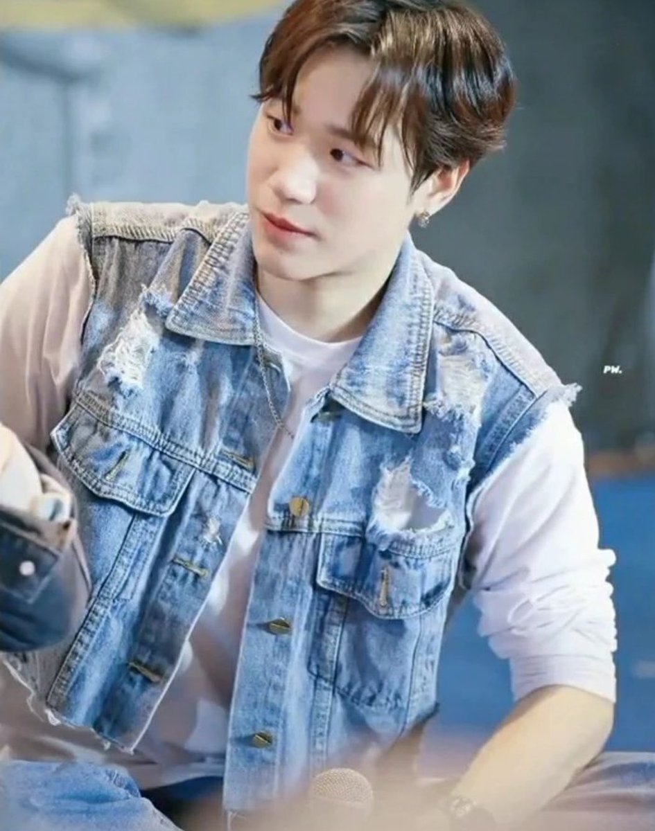 Annso1976's tweet photo. Goodnight my moon 🌙 sweet dreams 💤 🖤🤍#Seng_wichai #เซ้งวิชัย https://t.co/XliK5De4Cp