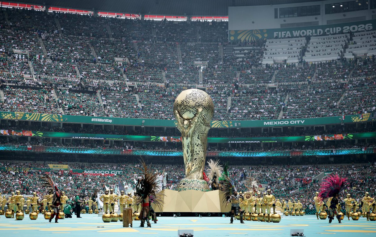 Metric_Wire1's tweet photo. ⚽FIFA World Cup Quarter-Final Appearances:

• 🇧🇷 Brazil ➜ 18
• 🇩🇪 Germany ➜ 18
• 🇦🇷 Argentina ➜ 12
• 🇮🇹 Italy ➜ 11
• 🏴 England ➜ 10
• 🇫🇷 France ➜ 9
• 🇳🇱 Netherlands ➜ 7
• 🇪🇸 Spain ➜ 7
• 🇺🇾 Uruguay ➜ 6
• 🇸🇪 Sweden ➜ 5
• 🇷🇸 Serbia* ➜ 5
• 🇧🇪 Belgium ➜ 5
• 🇨🇭 Switzerland ➜ 4
• 🇲🇽 Mexico ➜ 2
• 🇵🇹 Portugal ➜ 2

📌 *Includes Yugoslavia/Serbia & Montenegro records.

Source: FIFA