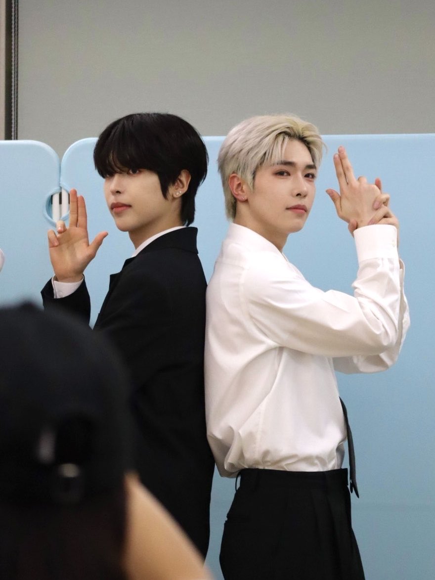 mwgamq's tweet photo. 260705
#GENUS #제너스 #GENERATION_US
#CHAEHOON #채훈 #JAEYOUNG #재영 https://t.co/s8zZcgY4Vt