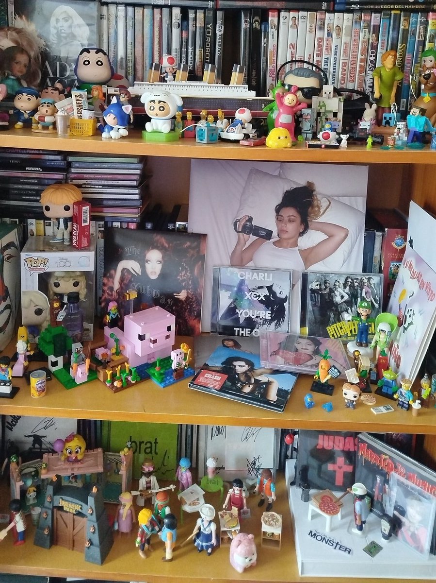 pizzarocket9's tweet photo. Forgot to upload this shelf as well 🫠 now welcome to my profile 🫂 https://t.co/Jb2p0fmePL