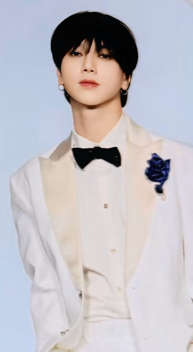 yesungbase's tweet photo. Super Junior members depict YESUNG as seen from their eyes.

Leeteuk 카페 보이
Heechul 예섹
Shindong 감성 담당. 섬세한 형
Eunhyuk 연습생 때 자기가 문근영 보고싶다고 먹지로 극장에 무대인사 데리고 갔던 형
🐎 커피맨
Donghae 형
Ryeowook 커피 마시는 고양이
Kyuhyun 카페 보이 https://t.co/HsuBEsXwZm