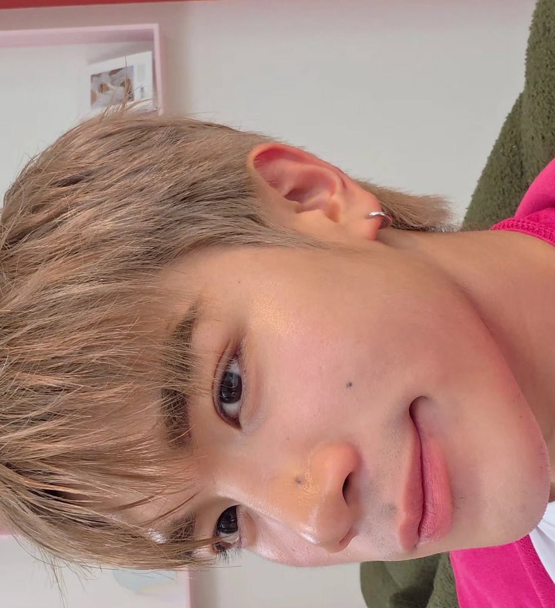 aewnstz's tweet photo. twitter abbreviations you all must know:

OOMF - one of my followers
NGL - not gonna lie
WDYM - what do you mean
LOML - love of my life
WBK - we been knew
TBH - to be honest
IRL - in real life
MPREG - fourth nattawat 🎀 https://t.co/hoopGJXvh9