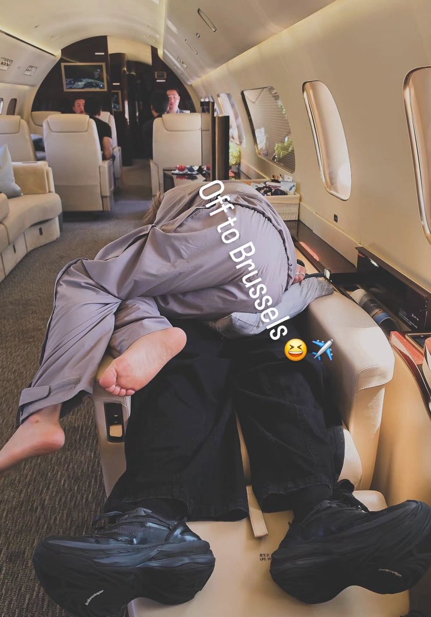 beefzax_'s tweet photo. Haters : “Stop posting about Jikook and delete your story!”

Meanwhile, Jhope posts about Jikook again like he’s saying, “Talk your shit. I’ll post Jikook whenever I want” 🔥 https://t.co/u4jZi32E0h