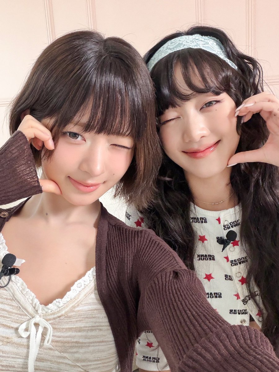 MinCozyy's tweet photo. 2 cuties together 🥺🥺🥺 Both my biases 🤗🤗🤗

#minnie #민니 #มินนี่ #idle #idleminnie #nicha #rei #ive #iverei https://t.co/Lgrv56h89E