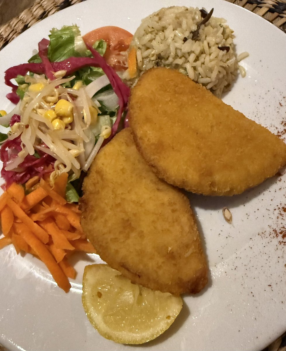 TURGALITAS's tweet photo. Cordon bleue de peru

Restaurante TábuaRasa 
Santa María de Feira https://t.co/Pno6aOxoa3