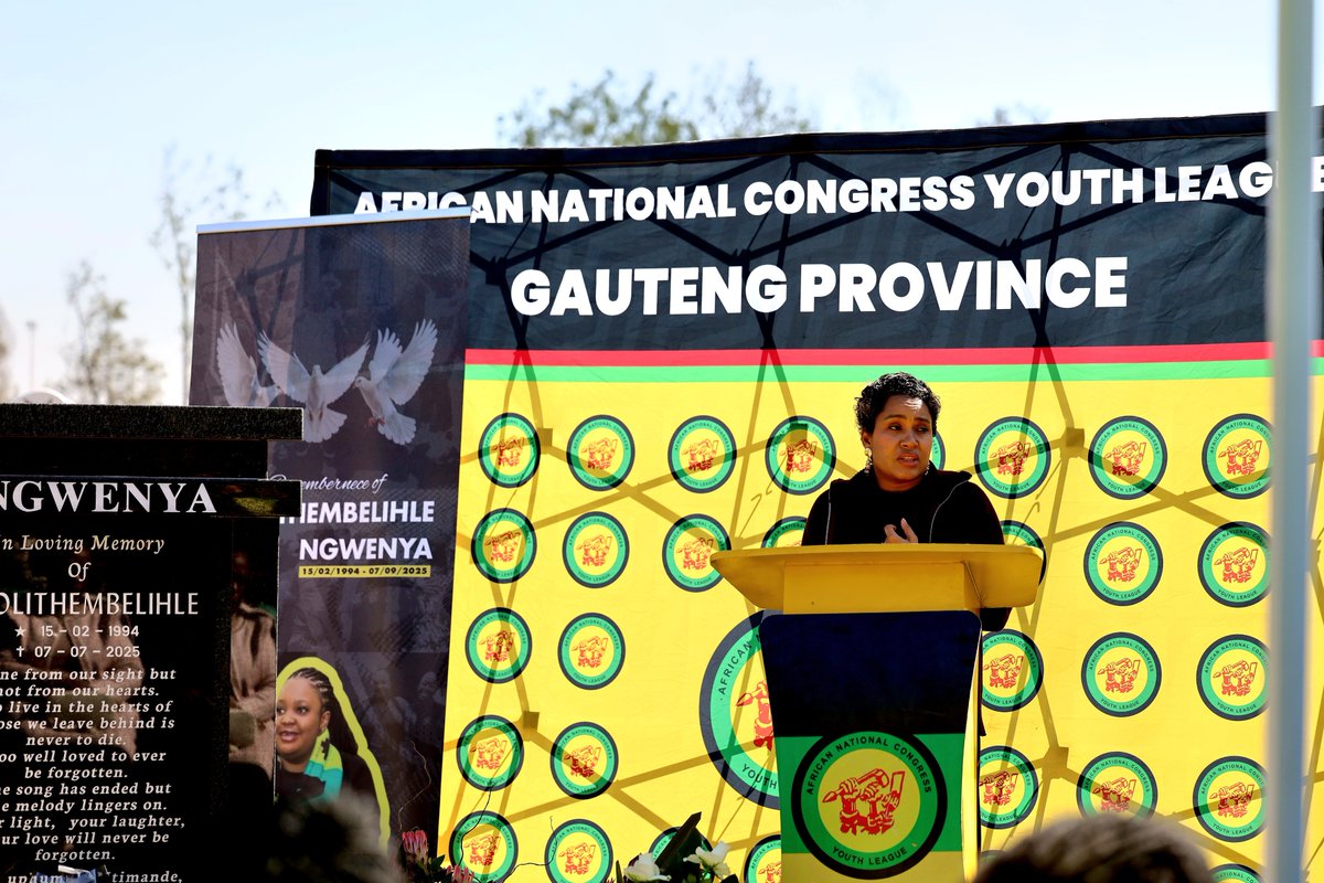 ANCYLhq's tweet photo. Today, the ANCYL President, Cde Collen Malatji, led a wreath-laying ceremony in honour of our late sister, Cde Tholithembelihle Ngwenya at Zuurfontein Cemetery in Ekurhuleni.

Today marked one year since the passing of our late sister, Cde Tholithembelihle Ngwenya. The ceremony served as a solemn tribute to a committed youth activist whose contribution to the struggle for the emancipation of young people will forever be remembered.Though a year has passed, her dedication, courage, and revolutionary spirit continue to inspire generations of young people.

Present was ANCYL NEC Members Cde Douglas Ngobeni, Cde Ziyanda Mhlauli, Cde Katlego Mankanku and the  ANCYL Gauteng Leadership, The ANC Gauteng Fundraiser Cde Tasneem Motara.

May her revolutionary spirit continue to rest in eternal peace.

#ANCYLAtWork