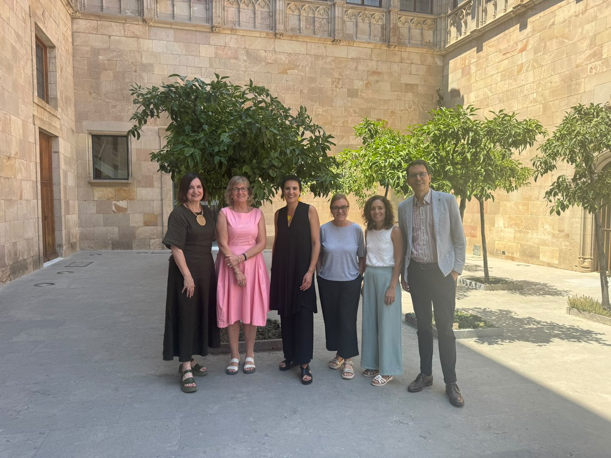 scpc_acapir's tweet photo. Avui ens hem reunit amb @LaiaArnal (Pacte Nacional de Salut Mental) amb l'objectiu d'impulsar l'especialitat de Psicologia Clínica Infantojuvenil. Hi ha assistit @EscalonaPtricia  en representació de @acapir_org, junt amb @UNICEF @SCEPC_  i el @copc_cat https://t.co/VwMIKU027S