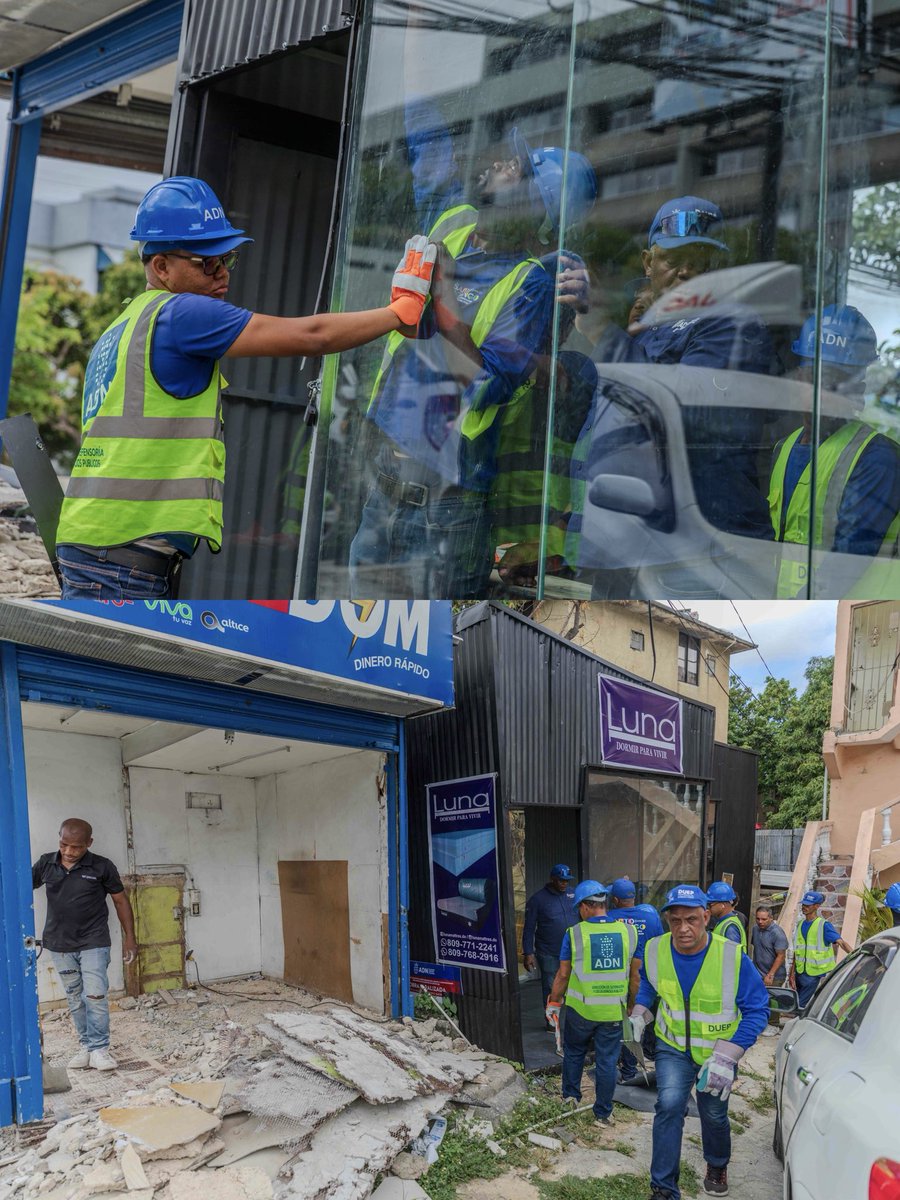 AlcaldiaDN's tweet photo. 🚧🌿 ¡Con visión, orden y firmeza seguimos trabajando por una ciudad más organizada! Continuamos con los operativos de fiscalización y recuperación de espacios públicos. En esta ocasión, intervenimos un área verde residencial en el sector Mata Hambre. https://t.co/Dt44RL1jux