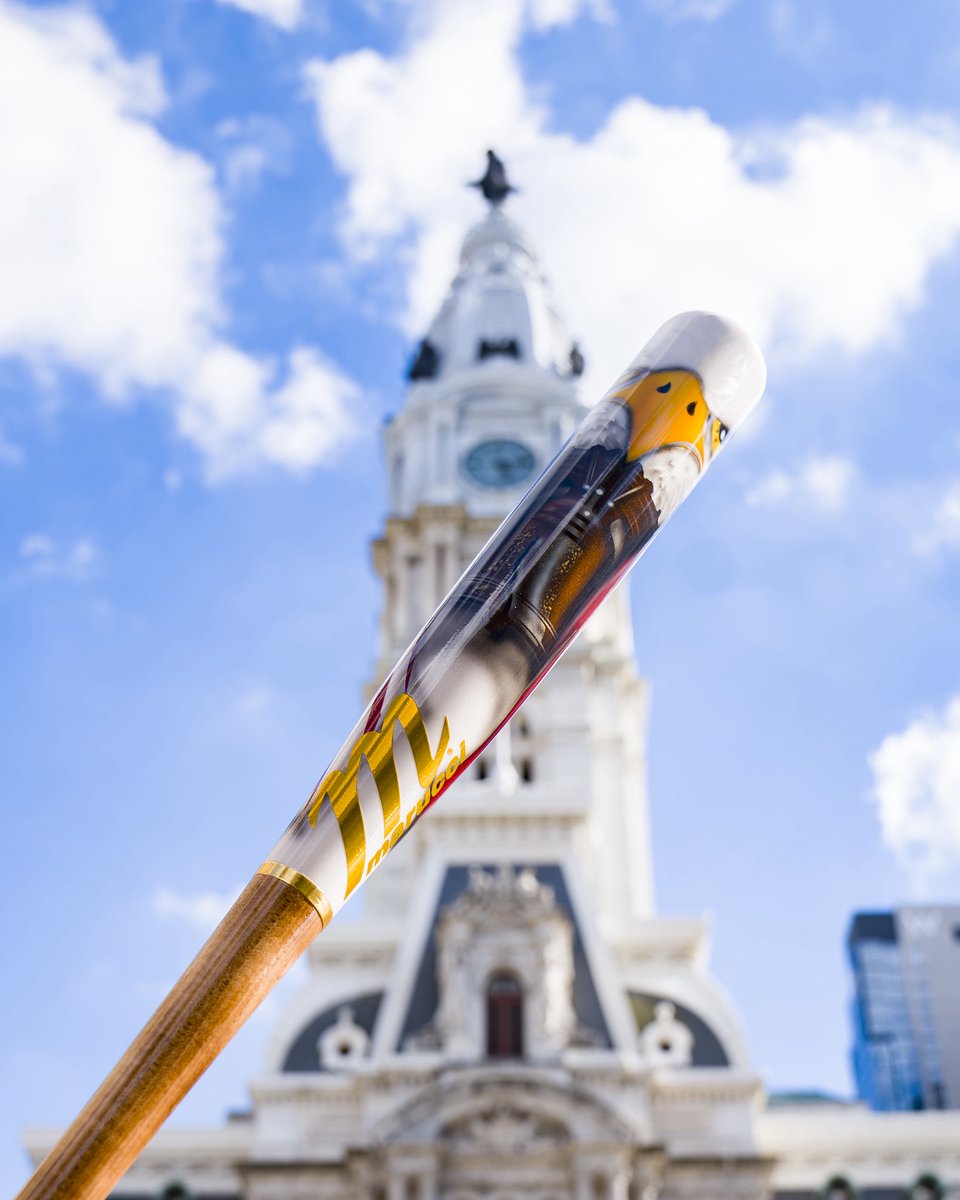 MarucciSports's tweet photo. LET FREEDOM RING | AVAILABLE NOW🔔

 @MLB All-Star Week is here and we’re just getting started with this limited-edition Bat Bunker Exclusive. 🦅 https://t.co/XIPacFkyNj