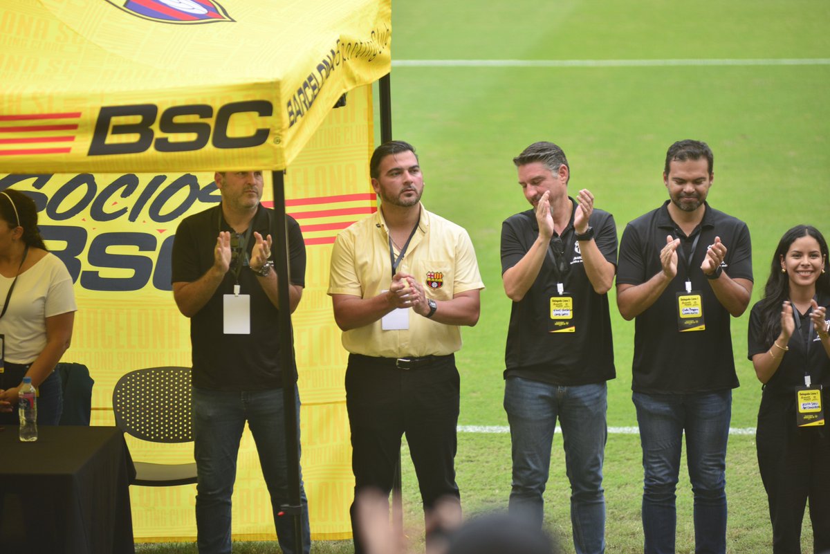 GpachecoR17's tweet photo. #BarcelonaSC
Semana difícil previo al clásico del Astillero.

Hoy se anunciará que A. Álvarez volverá a dejar la presidencia.

Todo ese caos toca lo deportivo, sueldos atrasados, jugadores que buscan salir por ejemplo, Hector Villalba y Tomás Martinez. https://t.co/D5sPusJir3