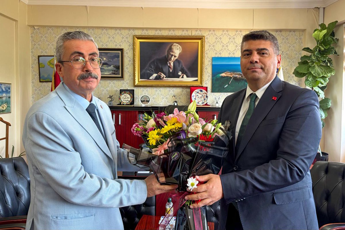 alibedrettin's tweet photo. Hatay Vali Yardımcılığı görevine atanan Karataş Kaymakamımız Sayın Necati Aktan, Belediyemize veda ziyaretinde bulundu.

İlçemizde görev yaptığı süre boyunca Karataş’ımızın gelişimi adına kurumlar arası iş birliği ve uyum içerisinde yürüttüğümüz çalışmalara sunduğu değerli katkılar için kendilerine teşekkür ediyorum.

Sayın Kaymakamımıza yeni görev yeri olan Hatay Vali Yardımcılığı görevinde üstün başarılar diliyor; ailesiyle birlikte sağlık, mutluluk ve muvaffakiyetler temenni ediyorum.

Karataş’ımıza verdiği emek ve hizmetler her zaman takdirle hatırlanacaktır.

#Karataş #KarataşBelediyesi #NecatiAktan #Hatay #KamuHizmeti