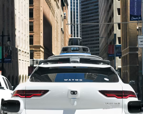 InvestBrandWire's tweet photo. Waymo Is Rolling Out Driverless Rides In 4 More Cities https://t.co/NmmxxnN4Qb #GOOGL https://t.co/SaL5wC8r64