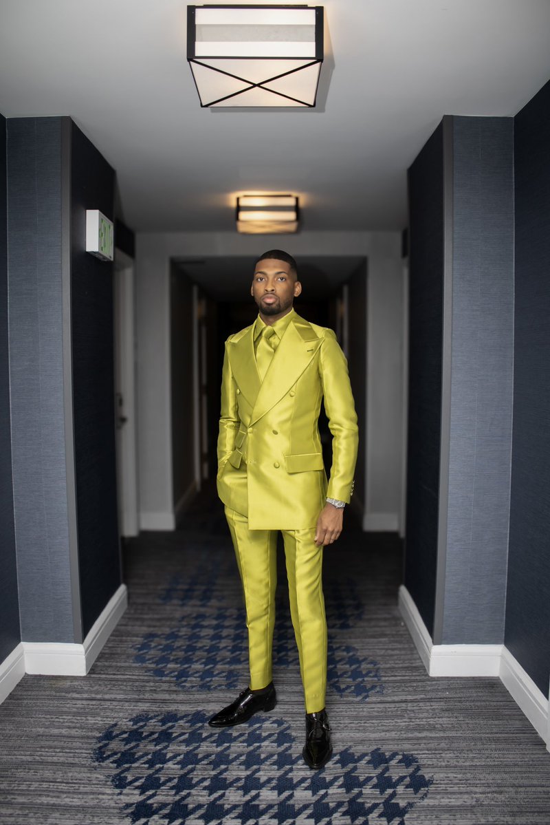 dapperjamal's tweet photo. it’s my birthday. https://t.co/EgxifjJx4m