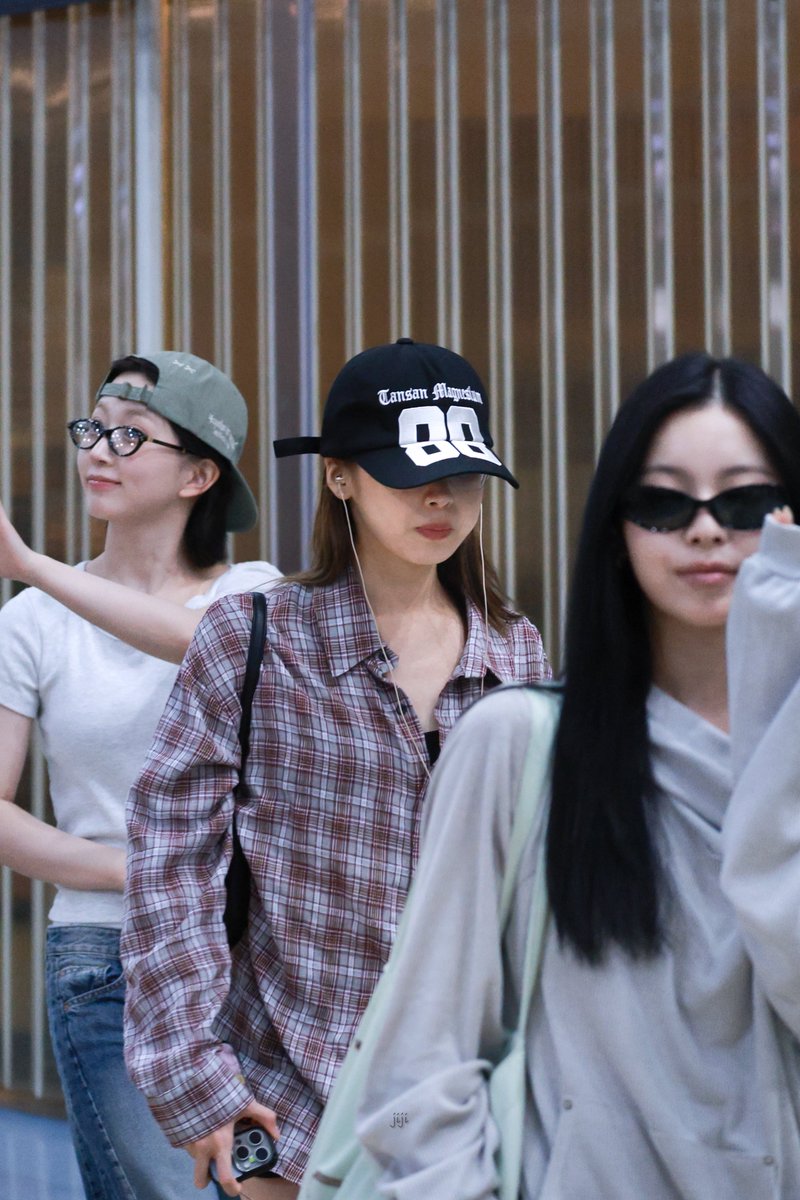 jiji__0413's tweet photo. 260709

#JIWOO #지우 #김지우 
#NMIXX #엔믹스 https://t.co/AJaapYynWn