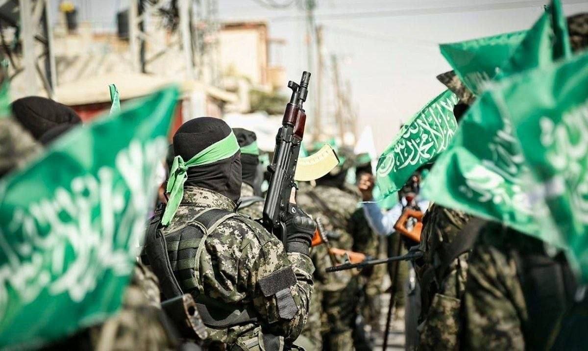 KhalidJan313's tweet photo. 💚 که حق غږ وکړي، موږ هماغه سړي یو
چې پر حق ولاړ پاتې کېږو لکه غرونه

💚 او ��ر څو که ظالمان پر موږ زور وکړي
موږ صبر کوو، او په صبر کې مبارزه ده https://t.co/0HoGanXyIQ