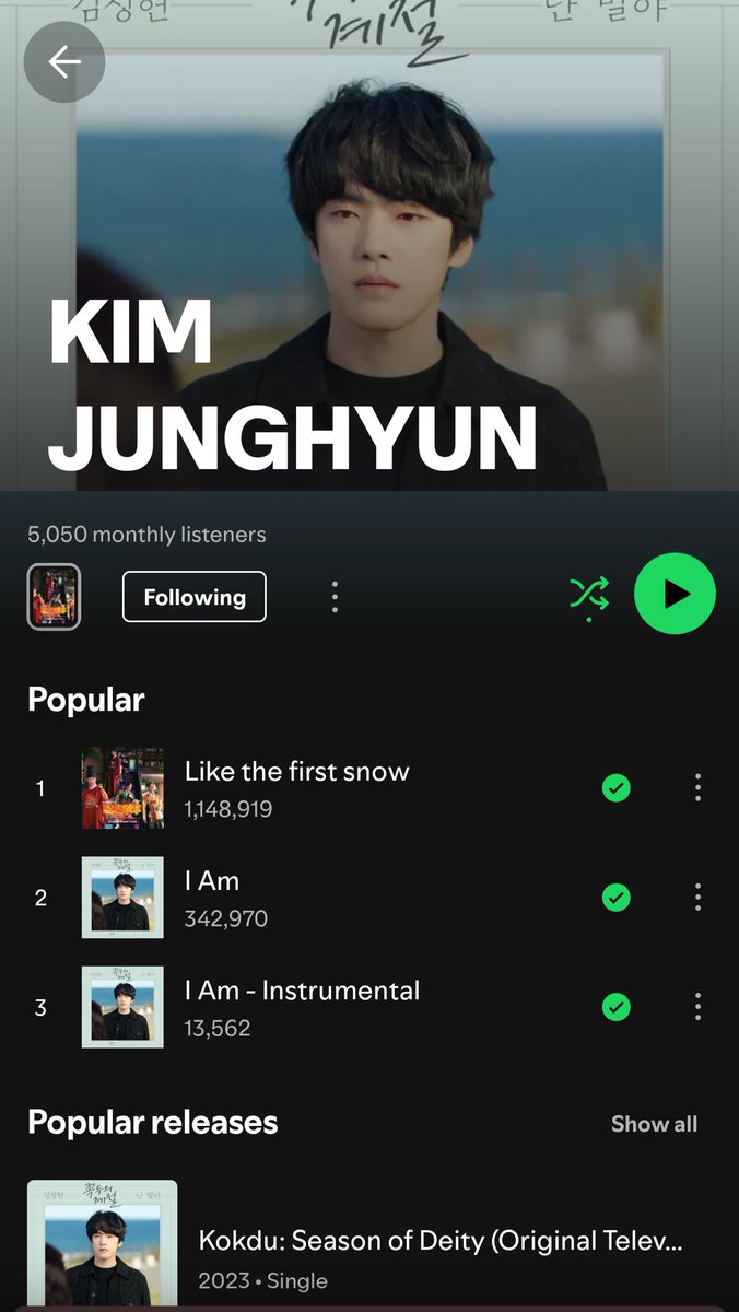 junghyun_star's tweet photo. Like the First Snow has 1 million plays and I Am has 340000 plays!!! 
I think it's time for a new releaseeee!! 

#KimJungHyun #김정현 https://t.co/3ZT3214YpB