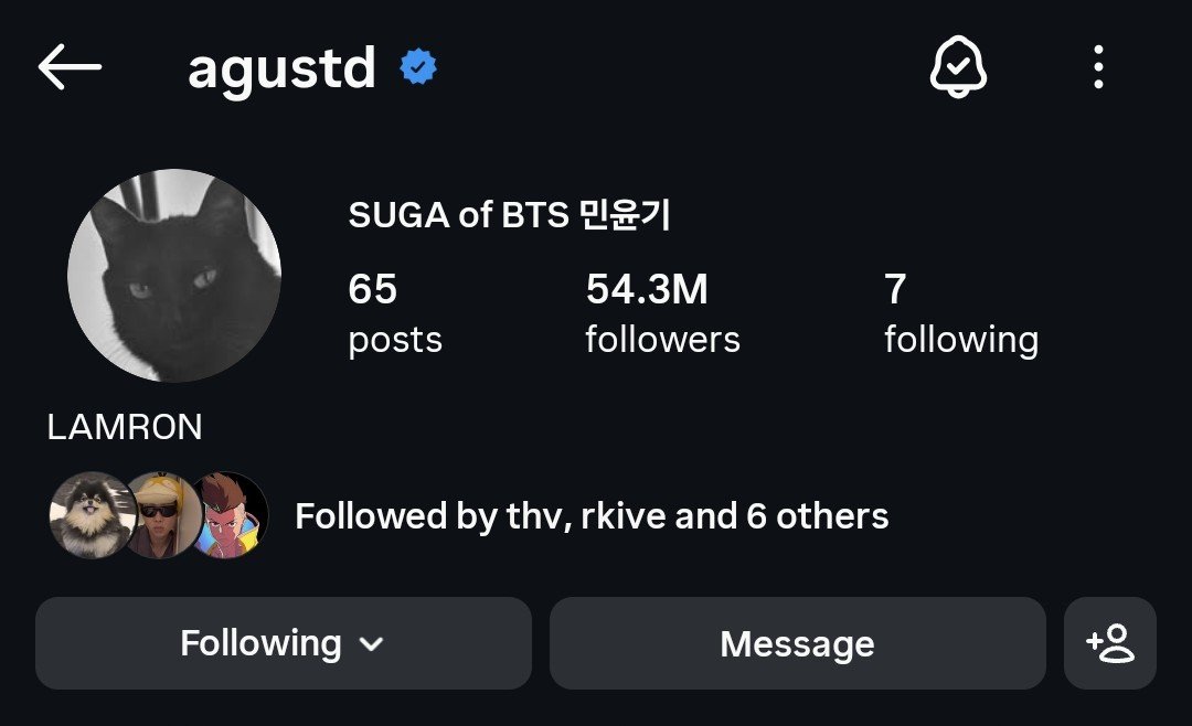 myyouwithjk's tweet photo. all of them updating their insta bio... oh this is serious business https://t.co/N0WbRnDpJb