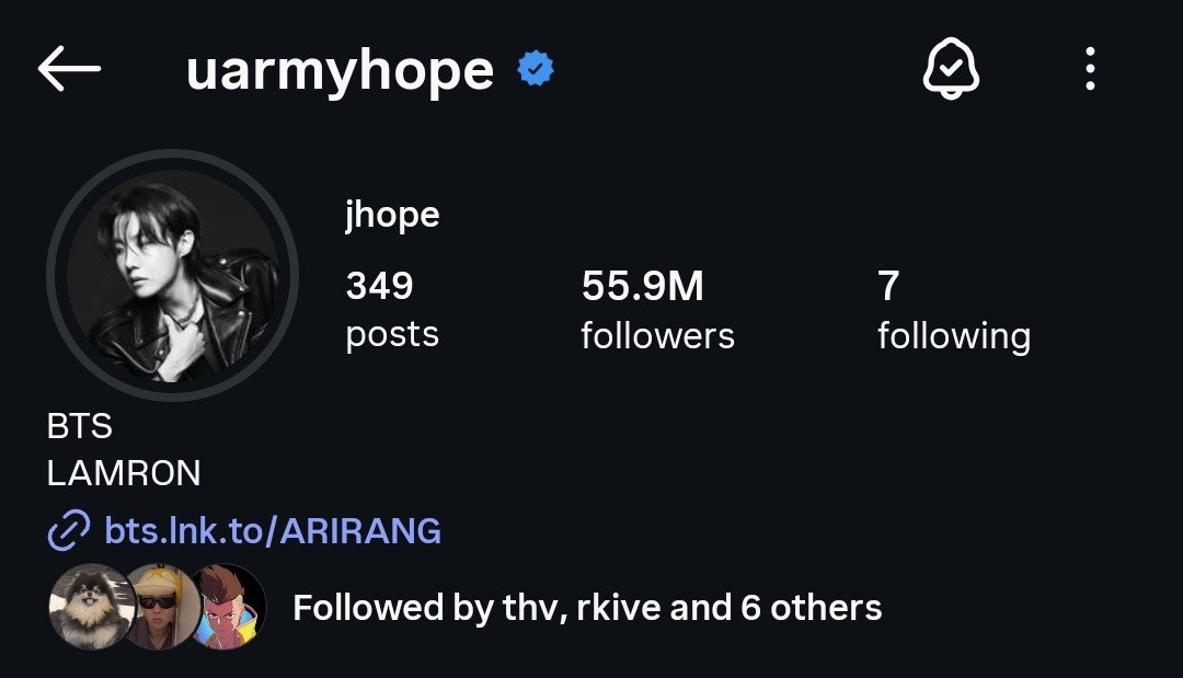 myyouwithjk's tweet photo. all of them updating their insta bio... oh this is serious business https://t.co/N0WbRnDpJb