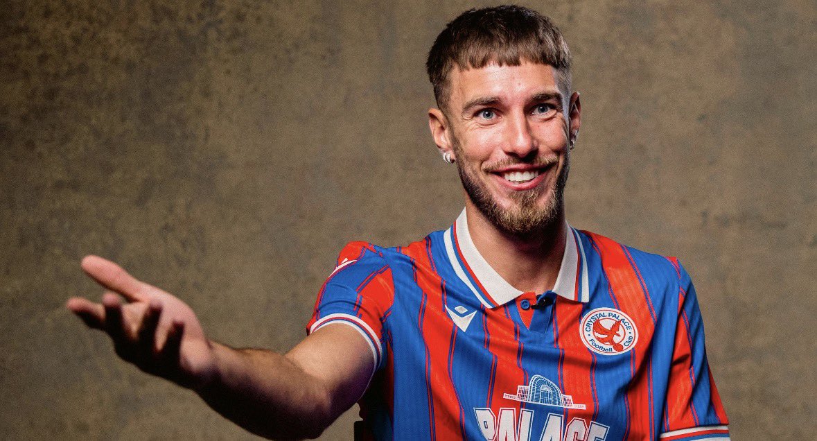 PalaceReport's tweet photo. Óscar Mingueza WELCOME TO SE25! ❤️💙 https://t.co/6Z7Hp7aCcj