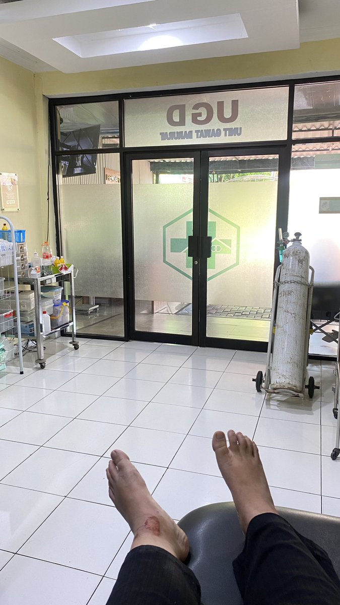 ra_dudut's tweet photo. Bilang mau libur kerja, tapi bukan libur seperti ini yang ku mau😭 https://t.co/gDBNiArUDN