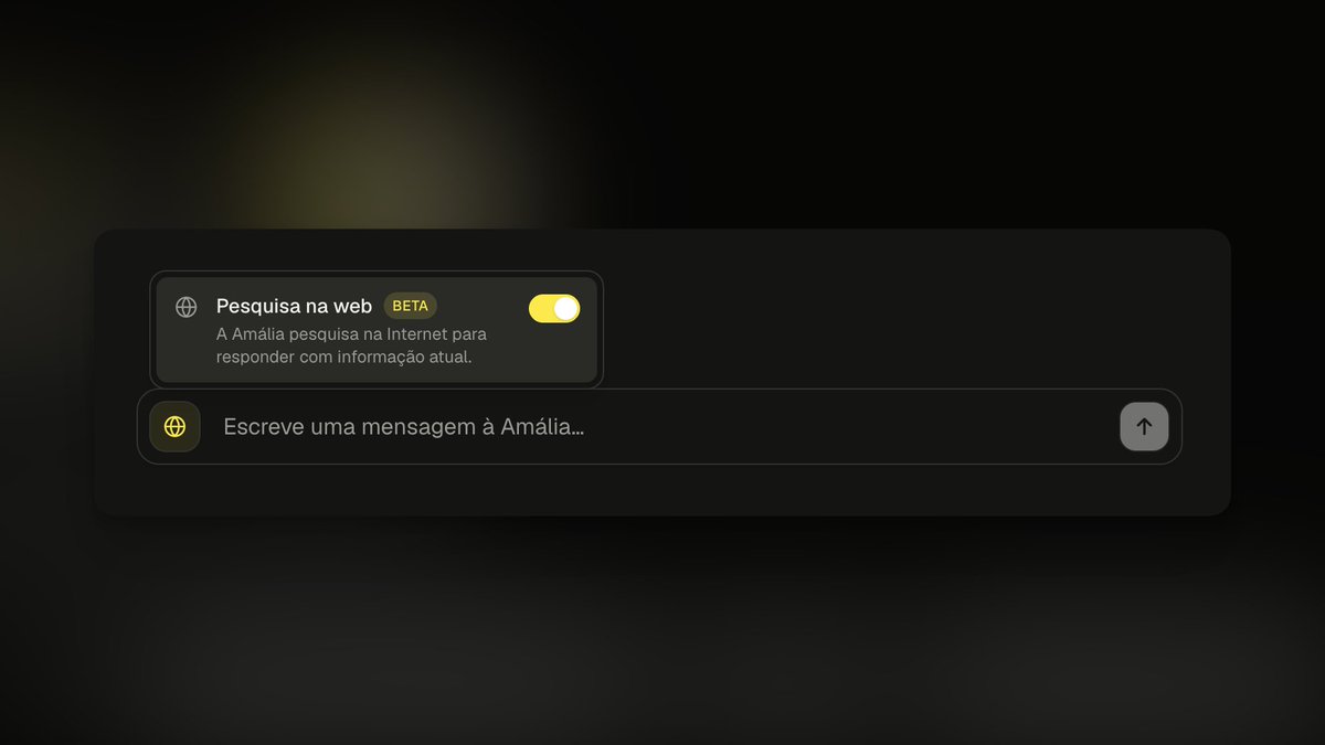 ickasdev's tweet photo. Um dos limites do Amália sempre foi este: o modelo não faz tool calling, e a interface é de propósito um wrapper mínimo à volta do modelo puro. Ótimo para avaliar o modelo em si, mas significava conhecimento com data de validade. Resolvemos isso!

O Amália passou a ter acesso a pesquisa web, apesar de o modelo não fazer tool calling. Contornámos a limitação e agora consegue trazer informação mais recente nas respostas.

Não é perfeito, já sabemos, mas é o início de uma longa caminhada. Ainda tropeça a interpretar parte do que vem da pesquisa, sobretudo em conversas com várias perguntas encadeadas. E o detalhe mais curioso: interpreta bastante melhor as pesquisas em inglês do que em português.

Está live, em early access por convite. Se quiseres experimentar, fala comigo.