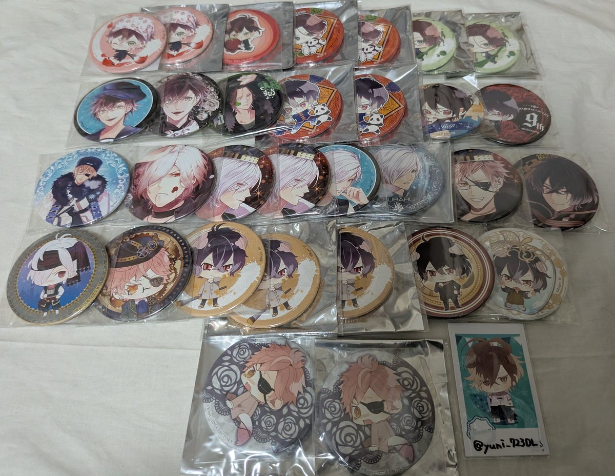 yuni_723DL's tweet photo. [交換]郵送
DIABOLIK LOVERS ディアラバ   缶バッジ

譲
アヤト、カナト、ライト、シュウ、レイジ、スバル、シン、キノ

求
同種/画像2、3　コウ、ユーマ
同異種SD缶バッジ　コウ、ユーマ https://t.co/uzCEMenauJ