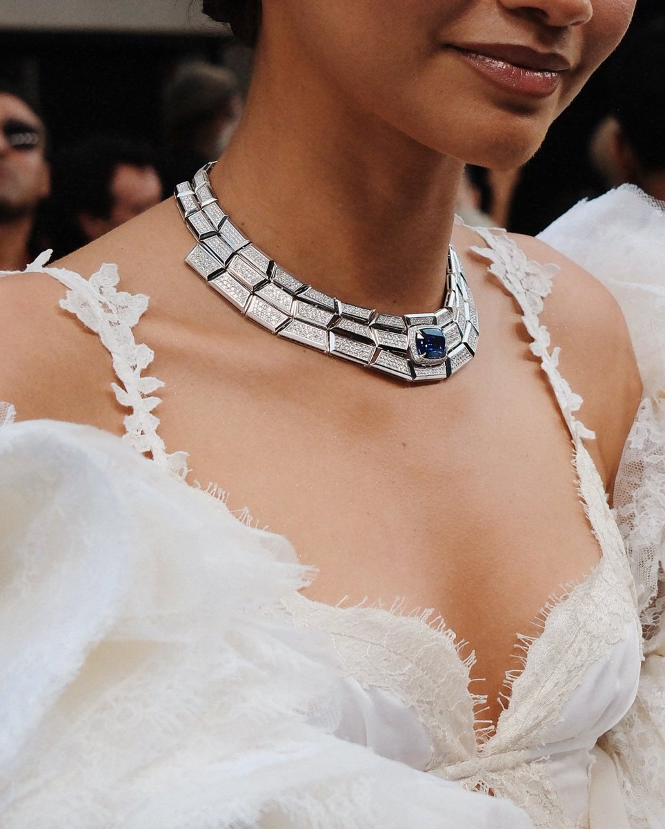 archivedaya's tweet photo. zendaya photographed by jérémy authier at ‘the odyssey’ premiere in paris ! https://t.co/l7DYI46tk5