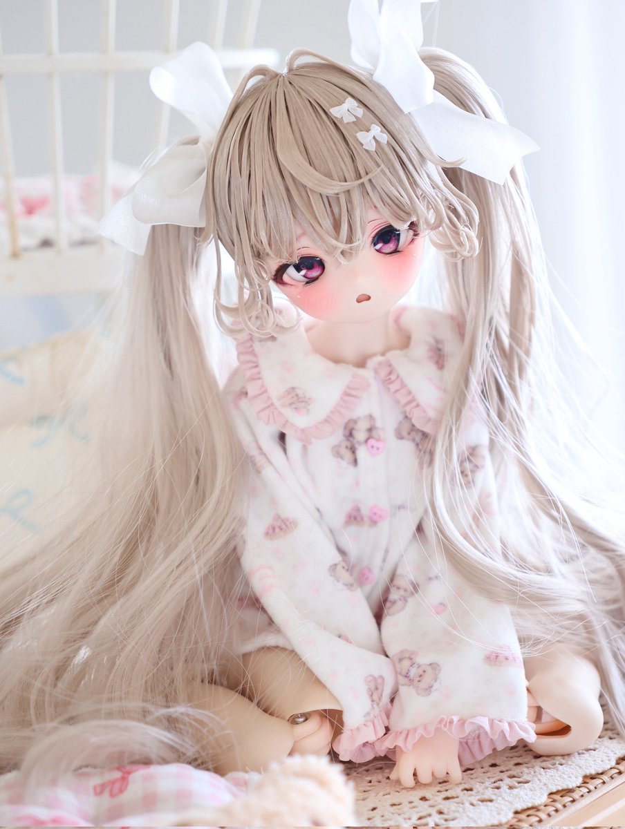 himawaritititin's tweet photo. ヤフオクに27番ちゃん(1枚目)とボニバニ6ちゃん(2枚目)、むりさんのウィッグ(3枚目)をお家探しに出品いたしました！
日曜日の夜23時頃までのお家探しになっております、よろしくお願いします🌷

🩷
https://t.co/r6b8FmYwPE https://t.co/aOzZRwGuxp