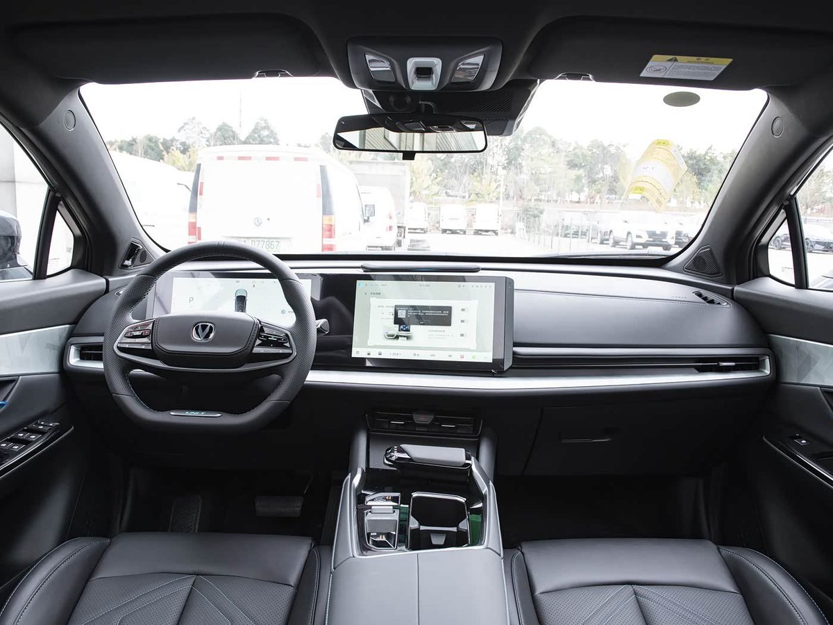 Fagalex_GDS's tweet photo. BRAND NEW 2023 ChangAn UNI-T 1.5T 

Model year 2023 but manufactured 2025

Price: all-one N28,000,000 only ($19.9k) (shipping, clearing and delivery) 

Preorder: ETA 6-8 week https://t.co/brWB5igftJ