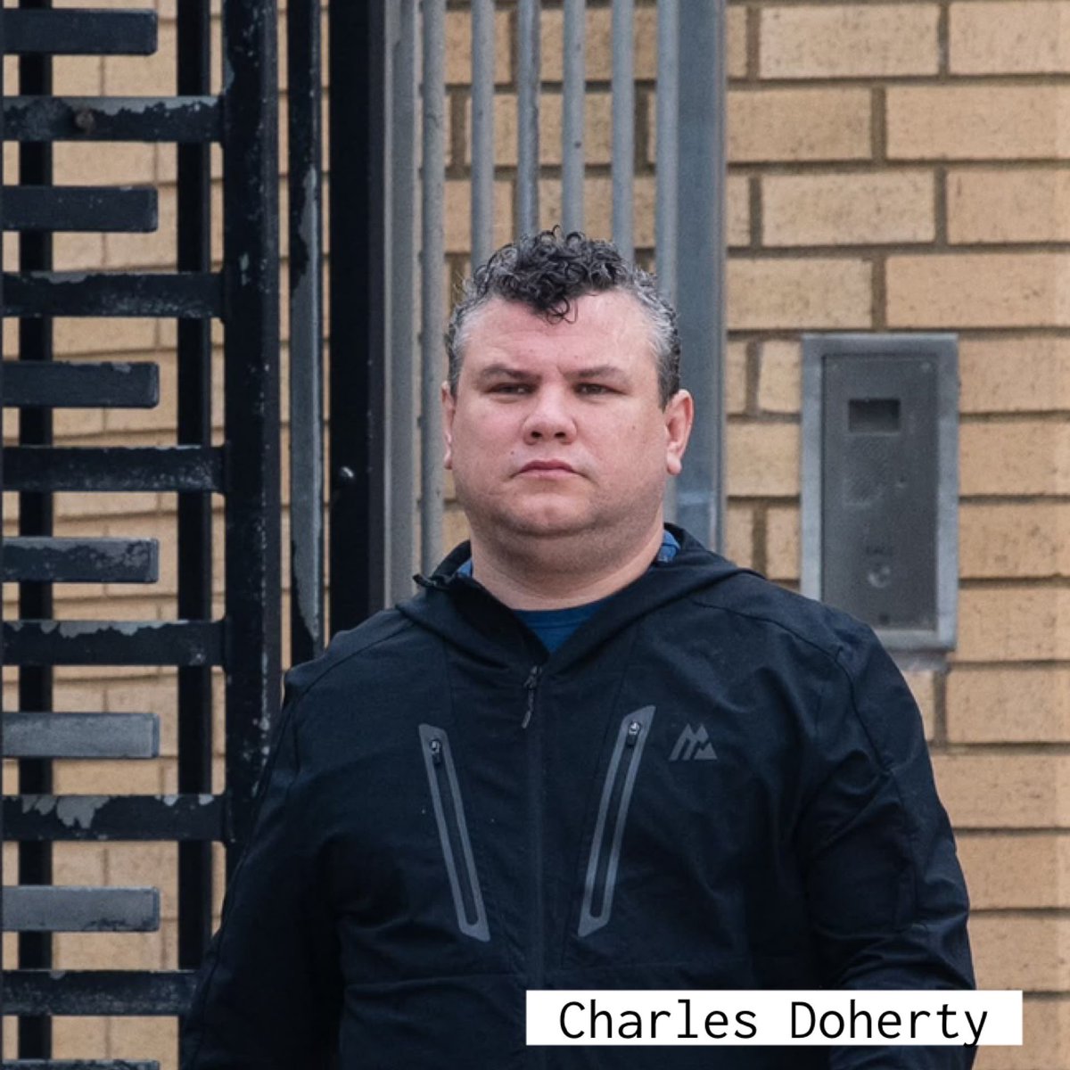 InsideCourtsNI's tweet photo. ⚖️ MAN ADMITS ARMING HIMSELF WITH BROKEN WINE GLASSES TO ATTACK POLICE AT ANTRIM HOTEL

https://t.co/4BXvoN9Pnl

#Antrim #NorthernIreland #CourtNews #CrimeNews #Police #PSNI #OpenJustice #CrownCourt #AntrimCrownCourt #BreakingNews #UKNews #Assault #PublicOrder #CriminalJustice https://t.co/PhiFtG0ceF
