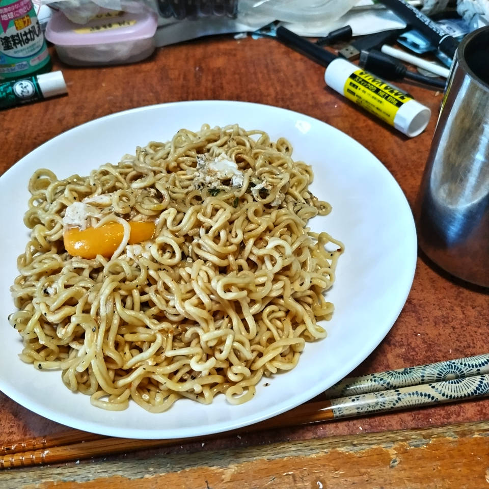 rizaadou's tweet photo. 【時間ないので食事簡単に】
日清の蟹麺です
二袋つかってこの量、相変わらず少ないなぁ（変わる訳ないだろｗ） https://t.co/celg1wOgrM