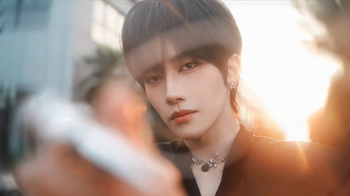 Lookpaer2535's tweet photo. Golden hour ชั่วโมงต้องมนต์เพราะขาวมาก🤭🤫 https://t.co/Gi0cNlJQX4