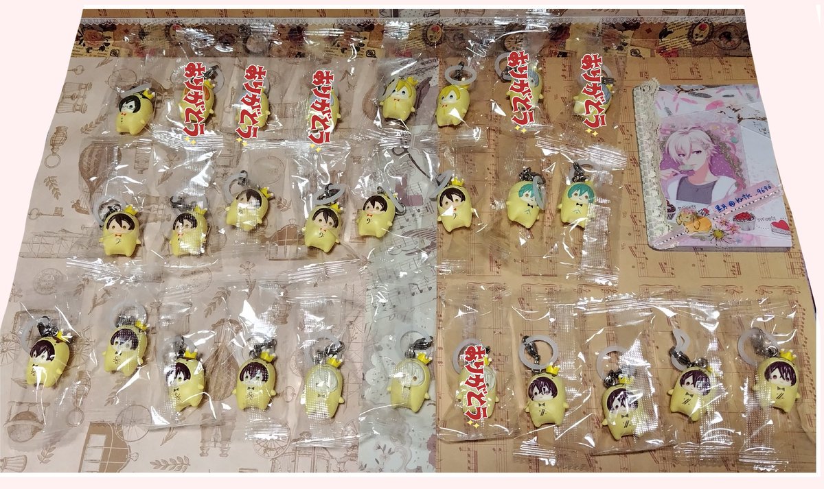 krtk_9696's tweet photo. 【交換】アイナナ めじるしアクセサリー ハッシュタグつけるver. 王様プリンと一緒 ぷっくりカラフルマルチチャーム

【譲】一織 大和 三月 環 壮五 ナギ 楽 龍之介 千 悠 トウマ 巳波 虎於

【求】
[交換]　
天(ぷっくり5️⃣、🍮3️⃣、♯2️⃣)

郵送希望
ぷっくり⇔ぷっくり
お気軽にお声掛けください。 https://t.co/4RsV3UoOXK