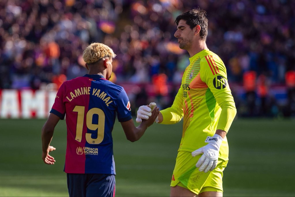 blaugranation_'s tweet photo. 🗣️ Thibaut Courtois : Nous savons qui est Lamine. Il possède un talent exceptionnel en un contre un, il est très rapide et agile, il peut éliminer ses adversaires et il est également très bon dans les passes en profondeur. On essaie de défendre au plus près de lui, et si on peut faire un duel à 2 contre 1, c'est comme ça qu'on essaie de contrer Lamine. Mais Lamine est une star et un grand joueur, et il est très difficile à arrêter.
