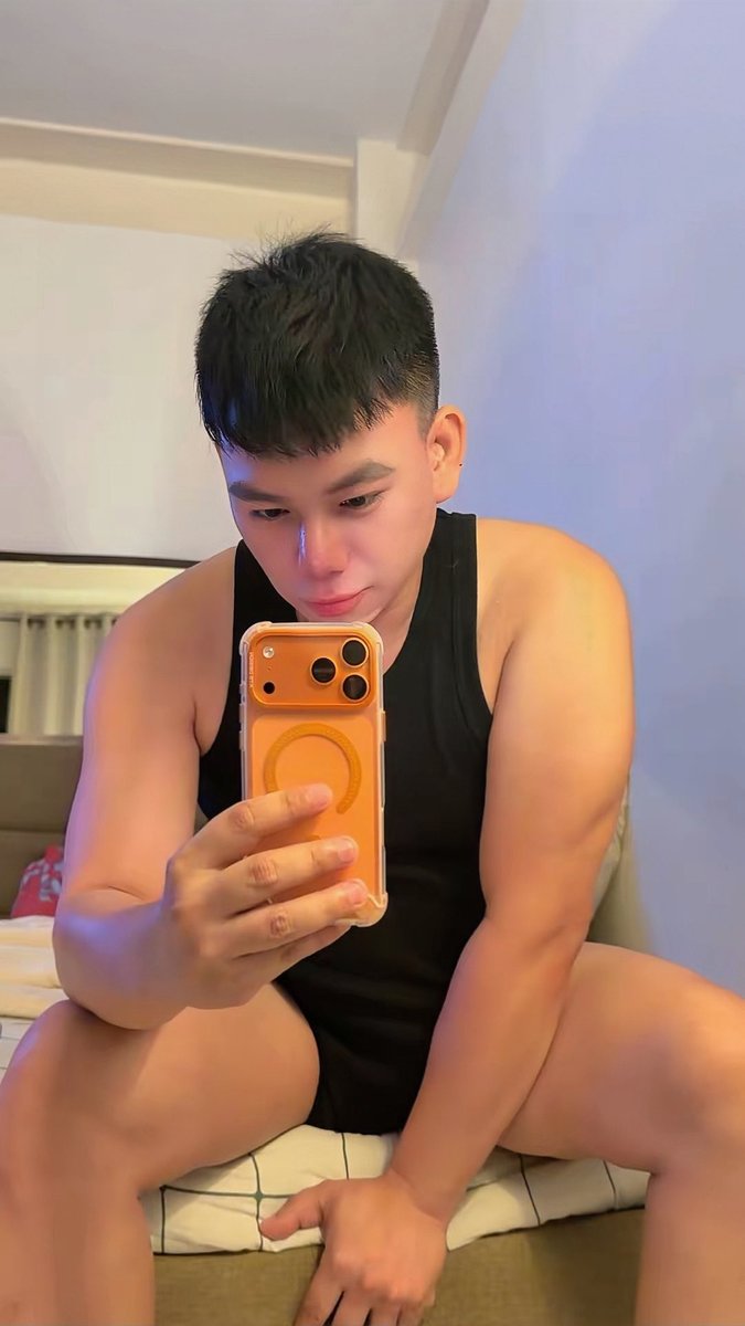 jaypsko's tweet photo. sakit likod ko!!! deserved ko ng midweek relaxation heheh. see you @SeaBlissSPA kwentuhan na din sa lobby dali see you!!! aga pa!! letz go!!!! https://t.co/K2ry4aUexe