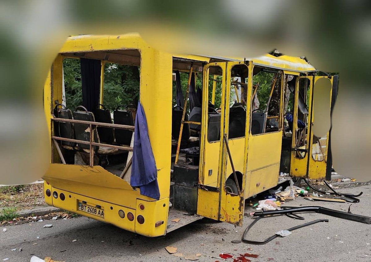 NAFOvoyager's tweet photo. Kherson. Hell again.

A russian drone deliberately struck a civilian route minibus.

This is the russian human safari.

The world must stop pretending it doesn't see it. https://t.co/L6hdvdG2wJ