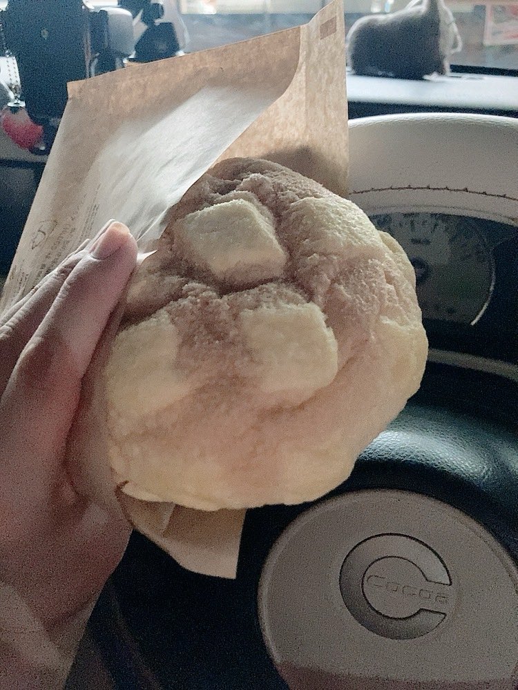 ichippuyu_'s tweet photo. セブンのお店で焼いたメロンパン
めっちゃ好きなんだけど
わかる人いる？(* ॑  ॑*  )??

今日はご褒美で
食べても良いと思うの(ﾉ∀`)←

#セブン
#できたてベーカリー
#メロンパン https://t.co/dv3mR817Wc