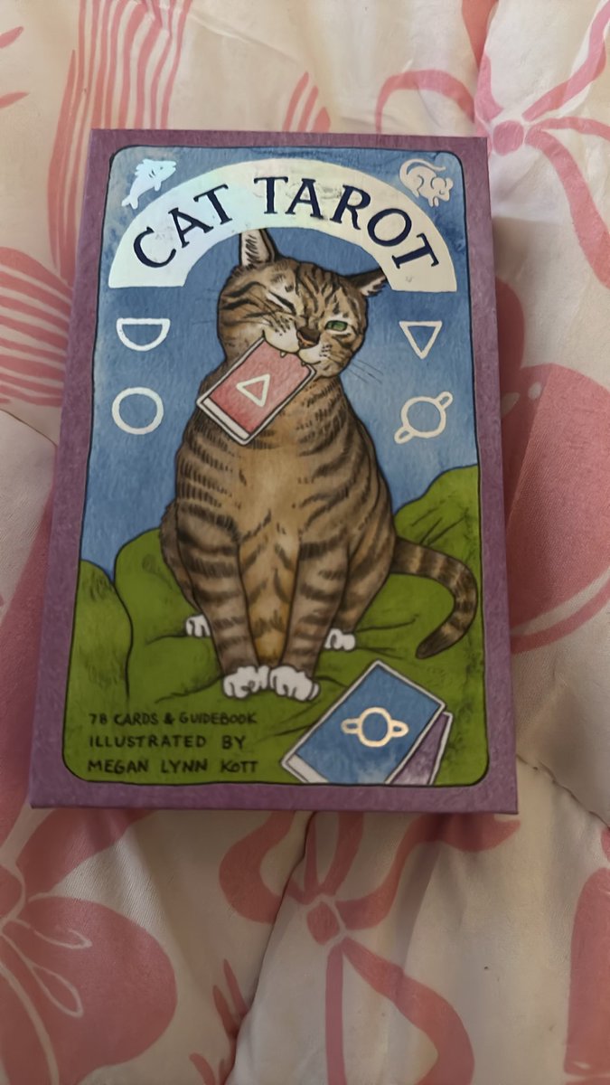 sparklesugglets's tweet photo. ✨free tarot card reading✨

- must be following me
- like and rt this &amp; pinned
- reply with your name or your initials
- 1 card per person
- tippers get extra cards and keywords
- if you tip me, dm me with proof https://t.co/vBrRdYym1c