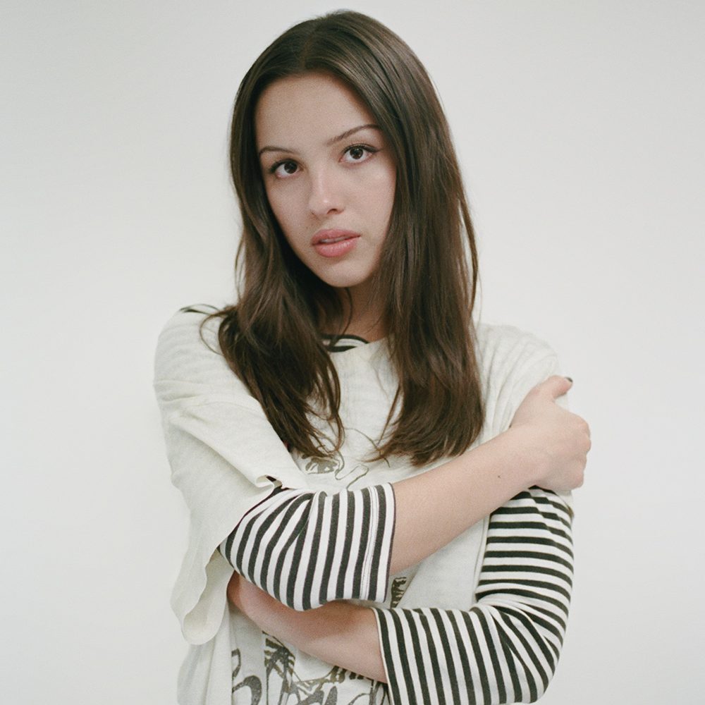 statsoirbu's tweet photo. Olivia Rodrigo (71.13M) is now the 22nd artist with the most monthly listeners on Spotify currently, surpassing Kanye West. https://t.co/3D7qlYJBTp