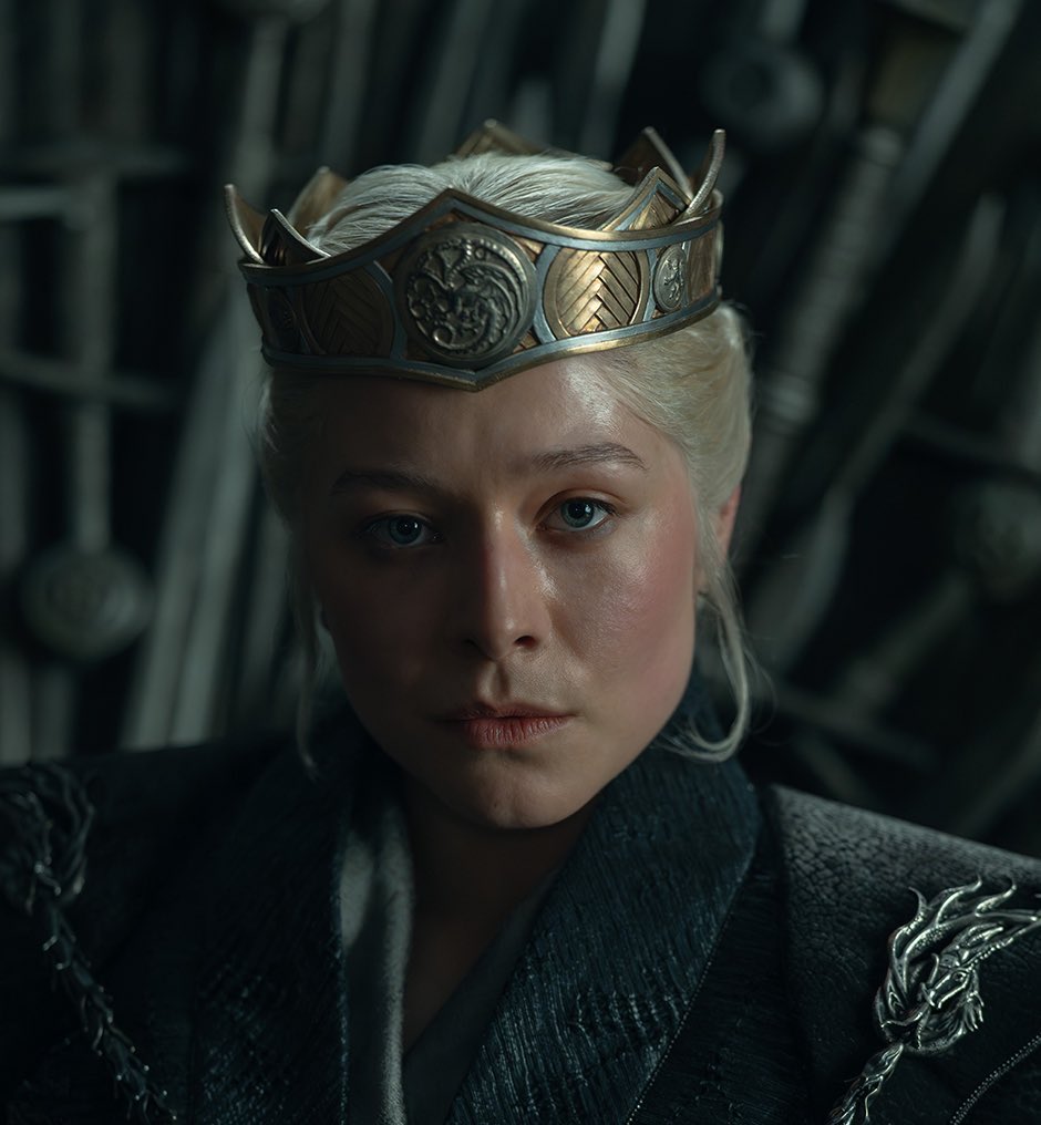 westerosies's tweet photo. HBO CEO Casey Bloys confirms a major Emmy push for Emma D’Arcy following their acclaimed performance as Rhaenyra Targaryen in #HouseOfTheDragon Season 3:

“Emma and the entire cast. I think everybody is doing amazing work.”

(https://t.co/XWrQMZ2kc6) https://t.co/TvWU2S017X