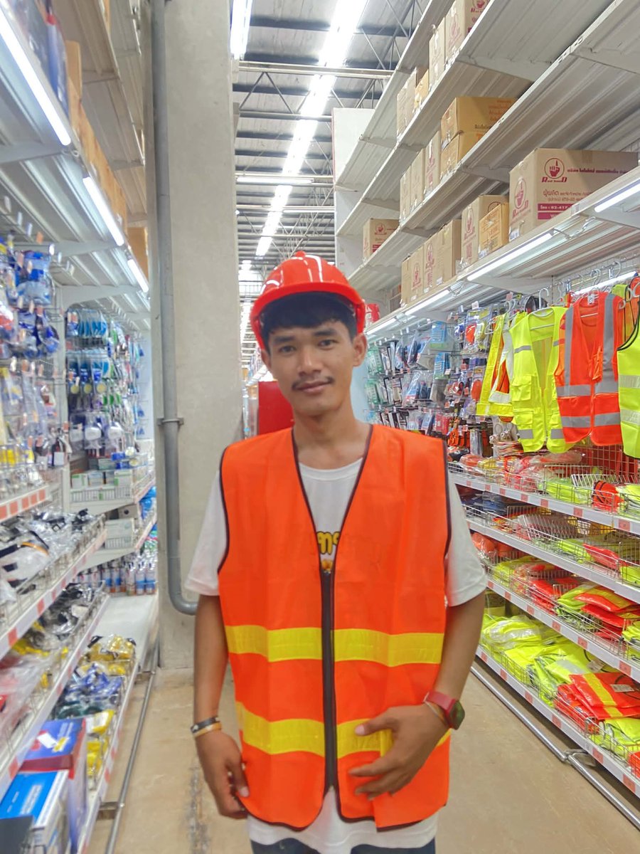 thanapong226's tweet photo. ก็เหงา #สารคามในเมือง #มมส https://t.co/42fE3Ruwqf