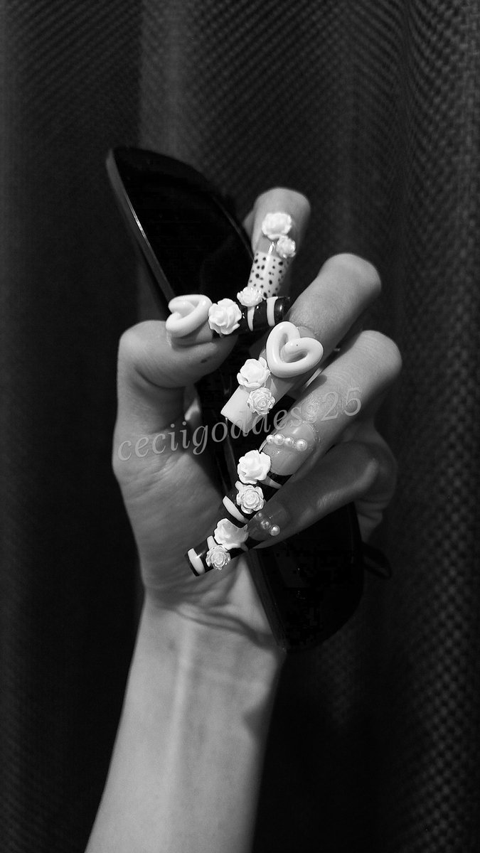 ceciireigns's tweet photo. fresh set. sub funded. 💅🏼

piggies being thankful i let him pay for it lol

#findom #finsub #paypig #cashslave #humanatm #walletdrain #findomindo #finsubindo https://t.co/TtdDqkv0RK
