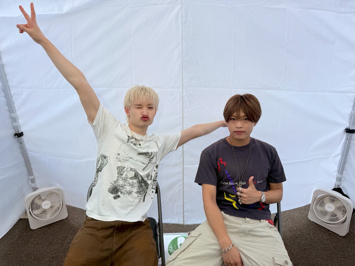 psyfe_official's tweet photo. [📸]

PSYCHIC FEVER 2nd ALBUM
「DIFFERENT」発売記念リリースイベント

[TOKYO]
ダイバーシティ東京 プラザ 2Fフェスティバル広場

Thank you !!

NEXT >>> 7/11 (土) AICHI

┈┈┈
2nd ALBUM 『DIFFERENT』 Pre-add/Pre-save
https://t.co/TaPg6yPsS5
┈┈┈

#PCF_DIFFERENT
#PSYCHICFEVER https://t.co/wAVsYQ8SYL