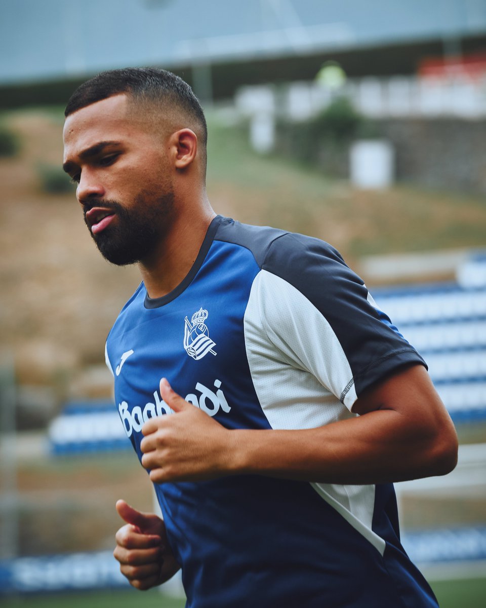 RealSociedad's tweet photo. 🇻🇪 https://t.co/Q6MvLnwWH4