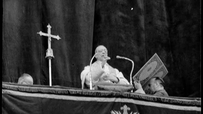 Emma506131772's tweet photo. One time an atheist tried mocking pius xii by asking him for a blessing.

Pius replied with the blessing recited over the incense in the Latin Mass

"Ab illo benedicáris, in cujus honóre cremáber"

"Be blessed by him in whose honor you shall burn "

Epic. https://t.co/ZhUuZC6AWL