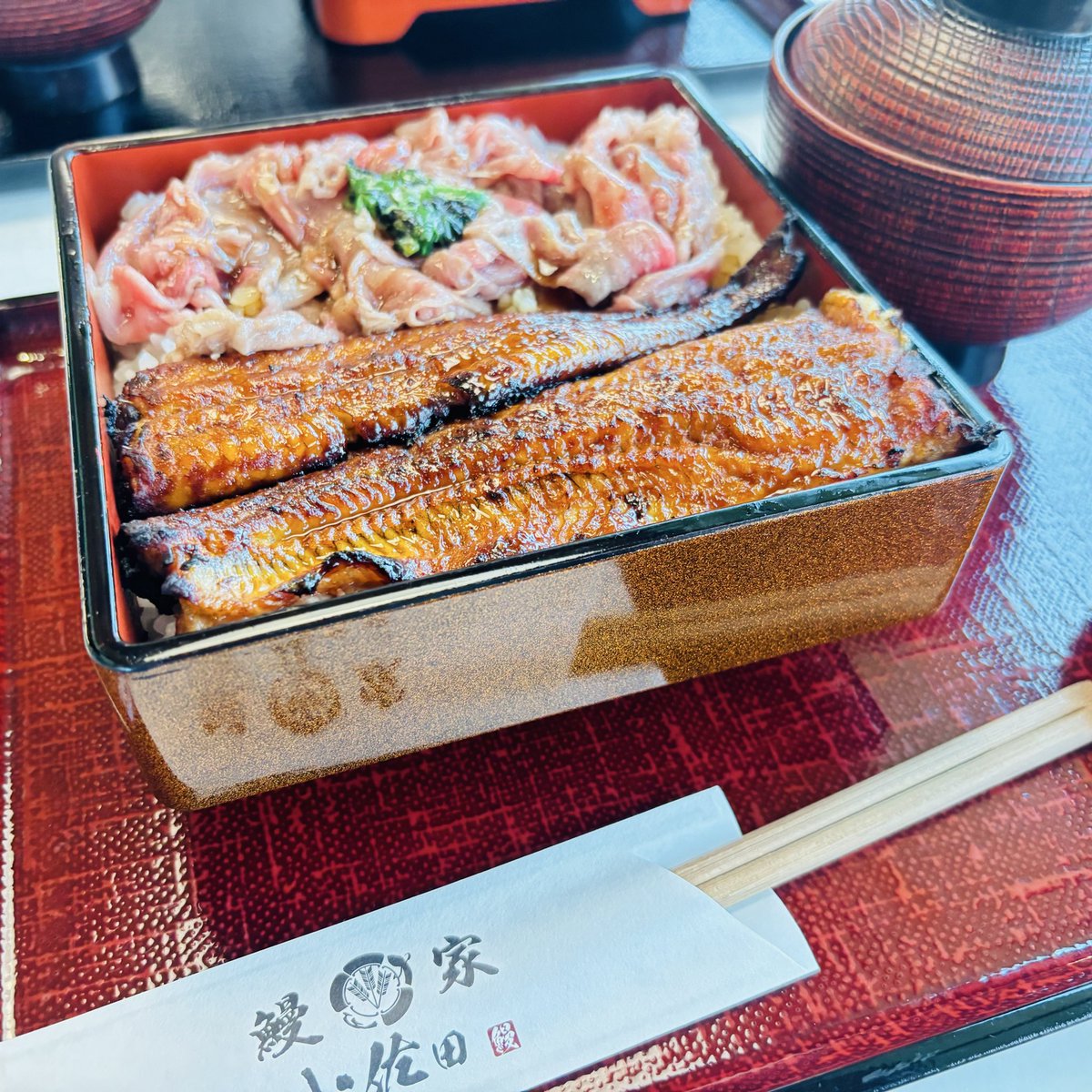 CX5KM39's tweet photo. 成田きたついでに成田空港近くの【ひこうきの丘】✈️
新型CX-5くんの頭上を轟音響かせて、何処へ､､､(広島に行かないお！)

ラ���チは鰻くったぞおおお！！！
うっめえええーーー！！！ https://t.co/J8vQ37QTQf