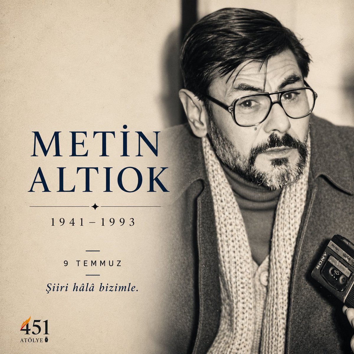 451atolye's tweet photo. Metin Altıok, şiirinde büyük sözler kurmadı. Sessizliği, kırılganlığı, yalnızlığı ve insanın içindeki ince sızıyı yazdı. Bugün onu, Türk şiirine bıraktığı zarif, düşünceli ve derin mirasla anıyoruz. 
Saygıyla... 

#MetinAltıok #2Temmuz #Sivas #TürkŞiiri #madımak #451Atölye https://t.co/EMAJEXAUAZ