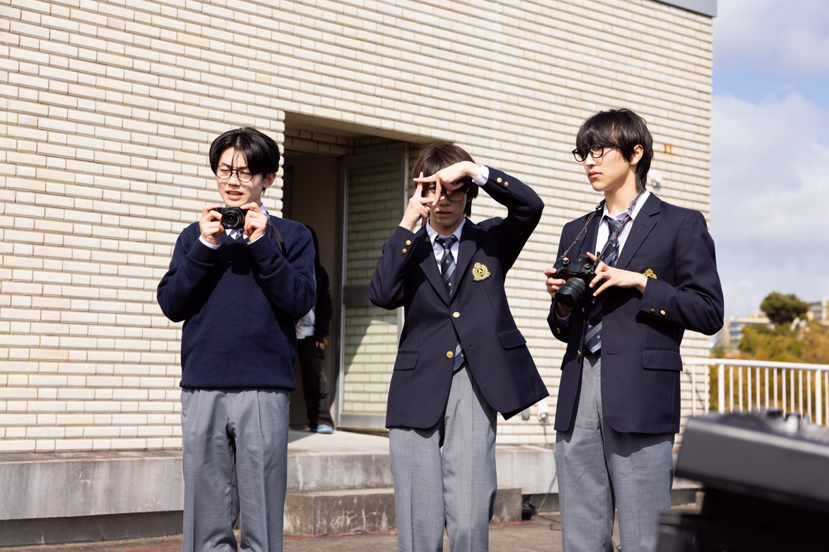 CanvaJapan's tweet photo. 【#どん推す メイキング】
学校の屋上は青春
学校の屋上は青春
学校の屋上は青春 https://t.co/C4w75MPvcw